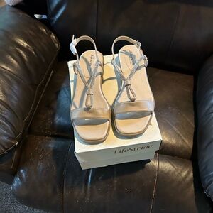 Life Stride Tan Sandals Comfortable Stylish